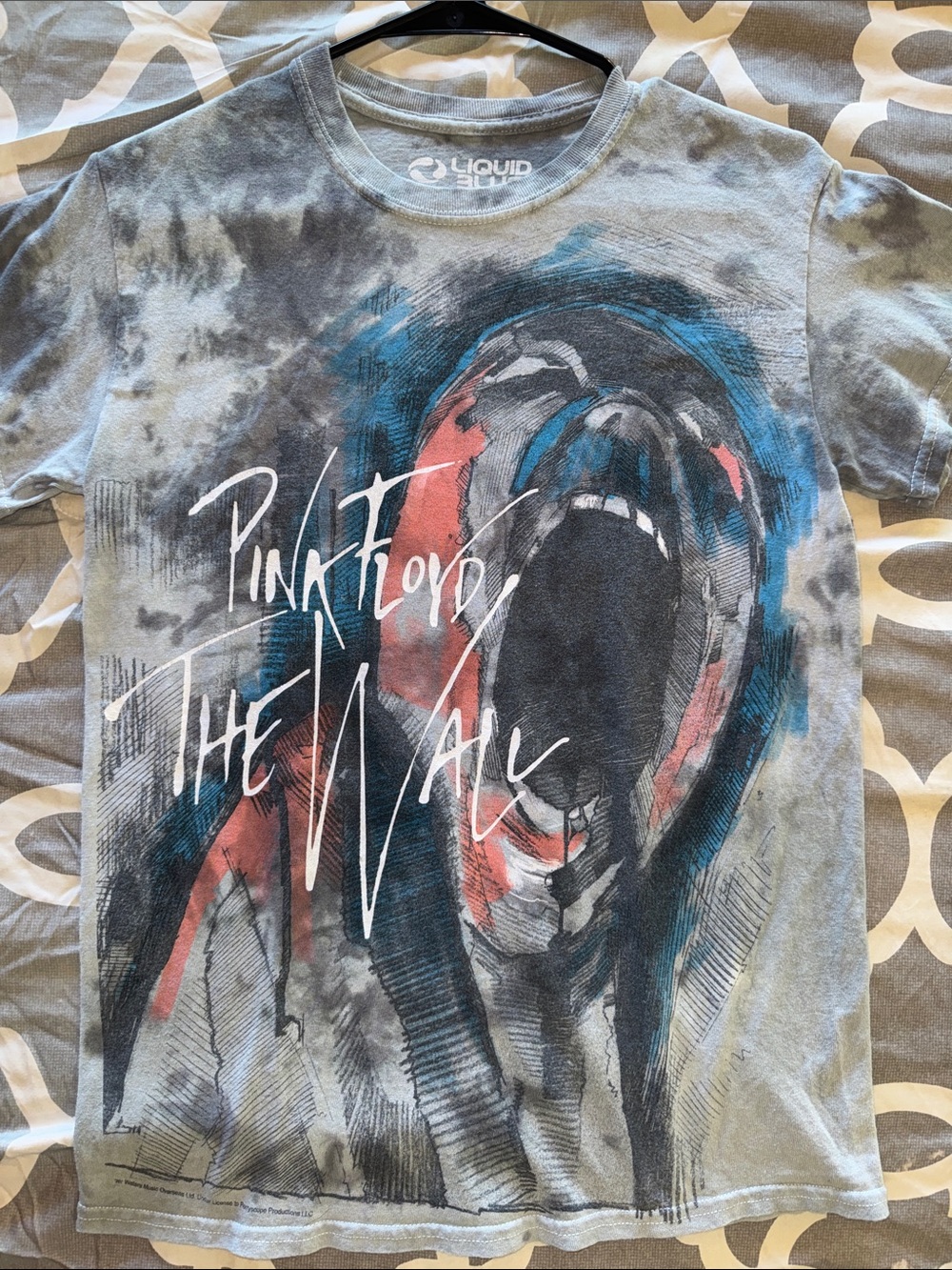 Pink Floyd The Wall graphic tee